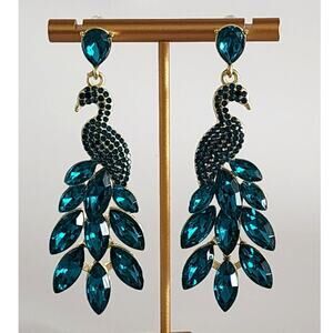 Gorgeous Peacock Faux Jewel Earrings Pretty Blue/Green Color